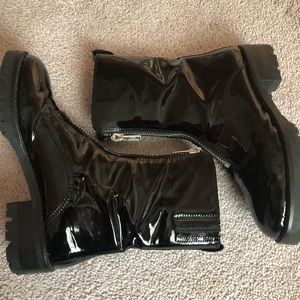 Alice and Olivia black biker boots patent leather size 8